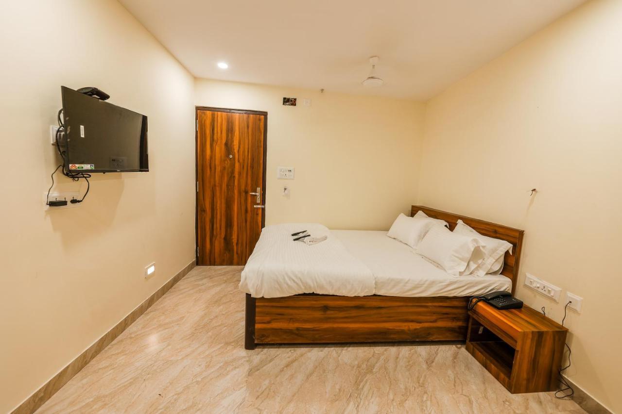 Hotel Holiday Express Καλκούτα Εξωτερικό φωτογραφία