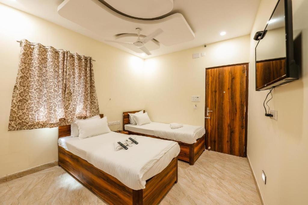 Hotel Holiday Express Καλκούτα Εξωτερικό φωτογραφία